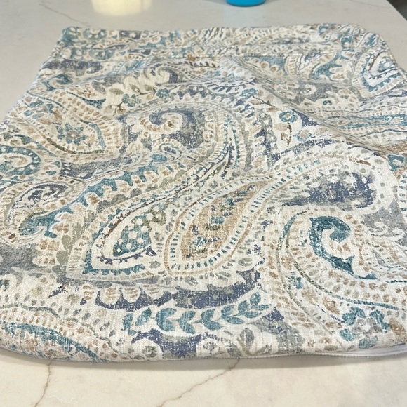 Custom throw pillow covers, paisley print! - Picture 1 of 3